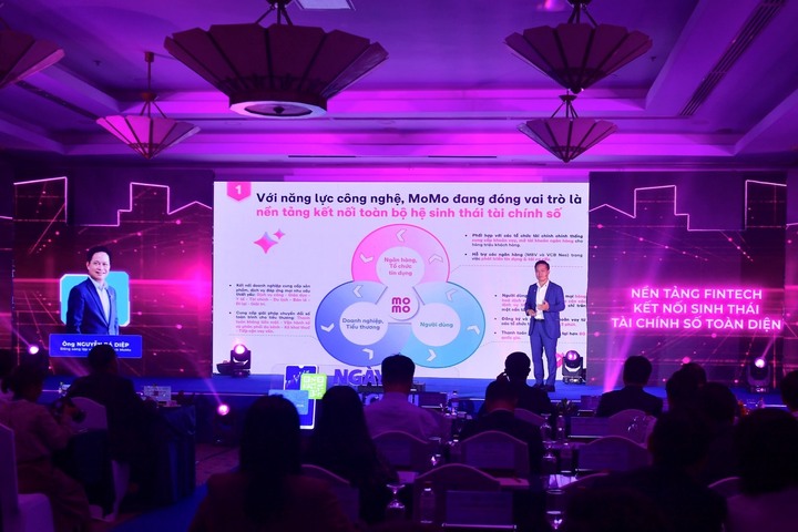 Ông Nguyễn Bá Diệp - Đồng sáng lập, Phó Chủ tịch cấp cao Tập đoàn Công nghệ Tài chính MoMo - tại hội thảo “Thanh toán thông minh trong kỷ nguyên số”. (Ảnh: MoMo)