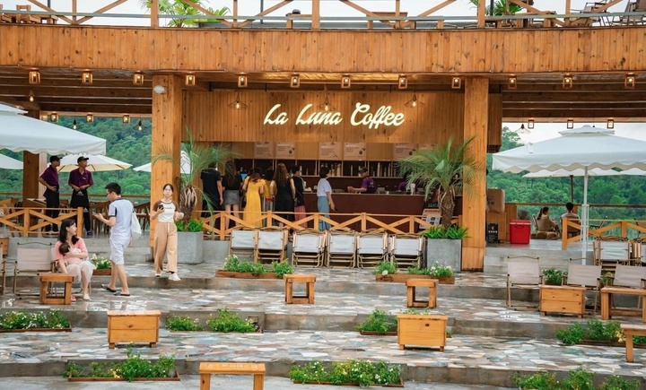 Mách bạn 6 quán cà phê có góc check-in đẹp nhất Hạ Long - 9