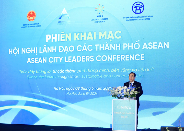 Phó Thủ tướng Thường trực Chính phủ Phạm Gia Túc phát biểu tại hội nghị.
