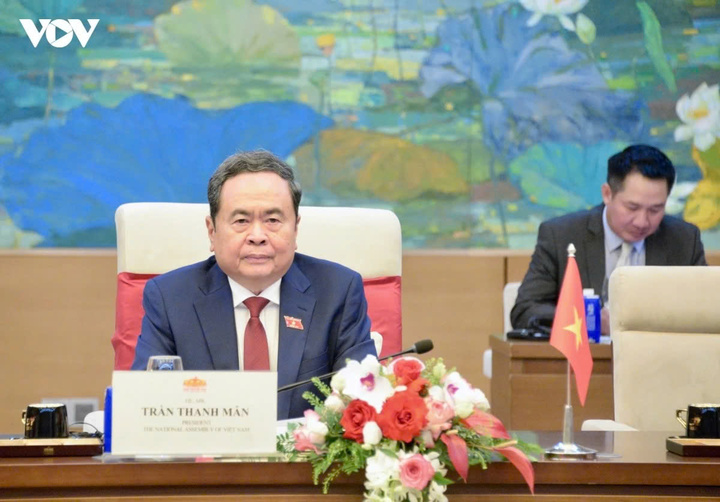 Chủ tịch Quốc hội Trần Thanh Mẫn hội kiến Thủ tướng Lào - 4