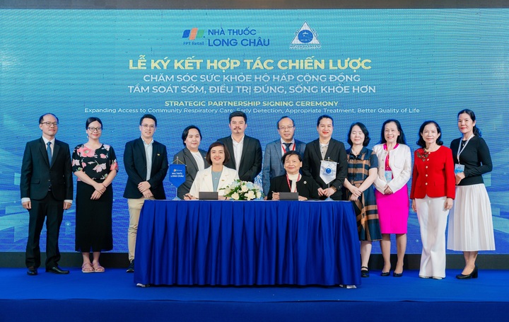 Hợp lực chiến lược dựa trên tinh thần chung lấy sức khỏe người dân làm trung tâm.