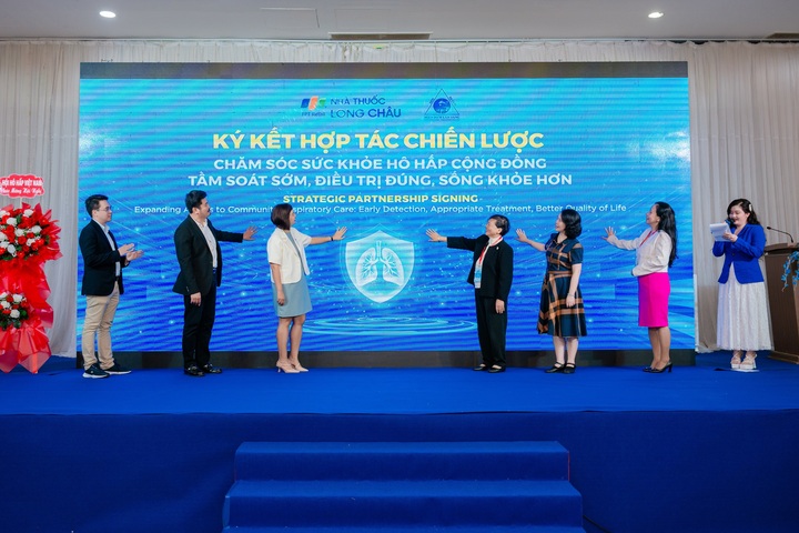 Hai đơn vị sẽ đồng phát triển các chương trình giáo dục sức khỏe, livestream, talkshow và tư vấn cộng đồng trên các phương tiện số.