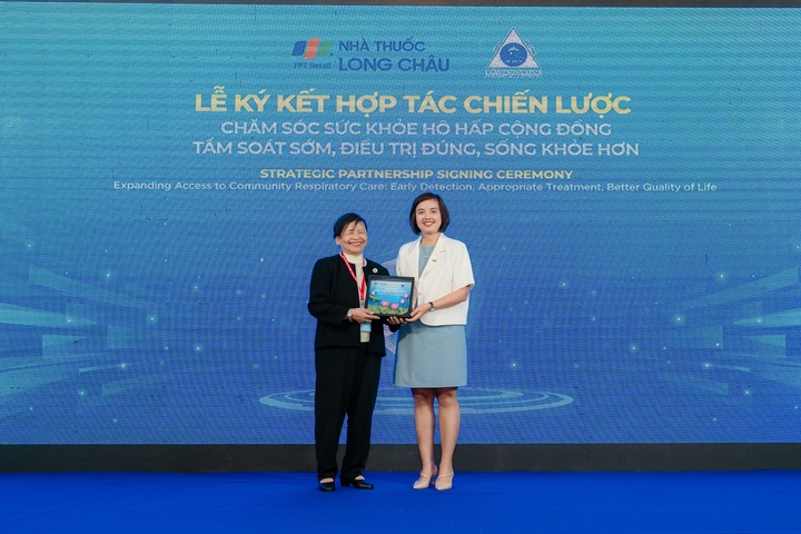 Hợp lực cùng đơn vị chuyên môn uy tín tiếp tục là bước đi chiến lược của Long Châu trên hành trình đẩy lùi gánh nặng từ các bệnh mạn tính trong cộng đồng.