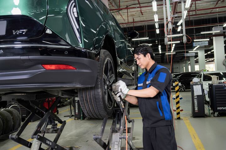 Cầm 300.000 đồng đi bảo dưỡng ô tô: Đặc quyền chỉ có ở chủ xe điện VinFast - 1
