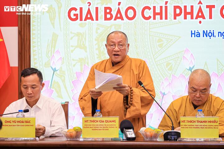 Hòa thượng Thích Gia Quang, Phó Chủ tịch Hội đồng Trị sự GHPGVN, Trưởng ban Thông tin Truyền thông Trung ương GHPGVN, Trưởng Ban Tổ chức giải phát biểu tại sự kiện.
