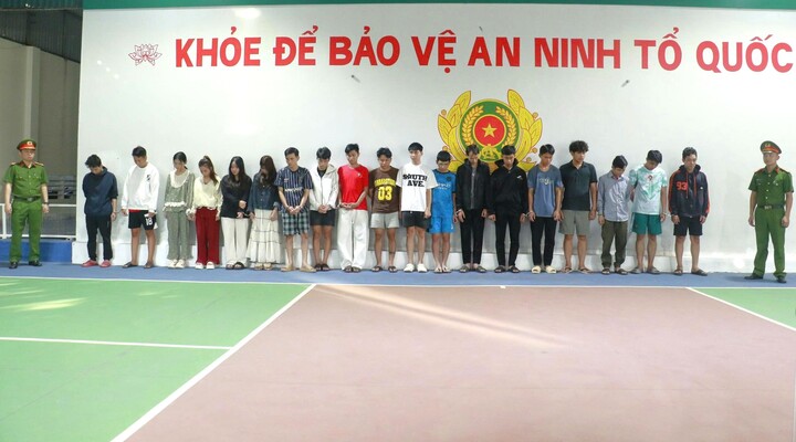 Các đối tượng bị bắt giữ.