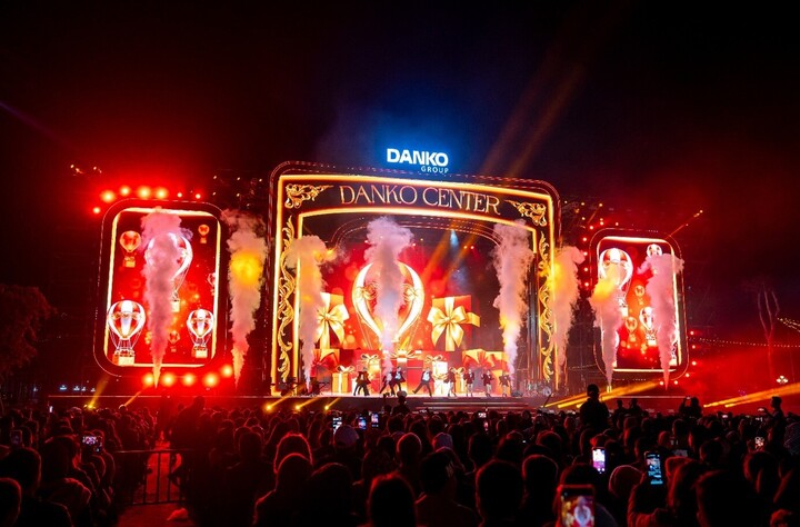 Cuối năm 2025, những đêm nhạc Danko Symphony tại Danko Center đã ghi đậm dấu ấn trong lòng hàng ngàn khán giả thành Tuyên.