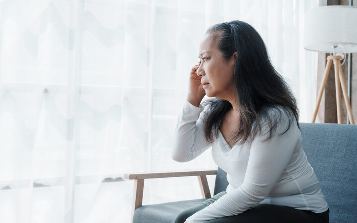 Nhiều bạn bè được an nhàn tuổi già, còn tôi thì phải lo trông cháu. (Ảnh minh họa: iStock)