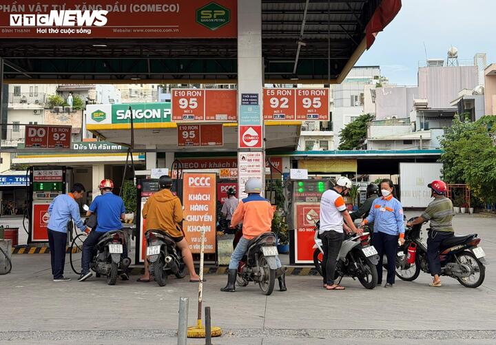Điểm bán xăng E5 tại TP.HCM.