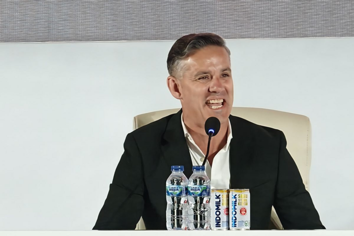 HLV John Herdman cùng đội tuyển Indonesia giành chiến thắng 1-0 trước Mozambique