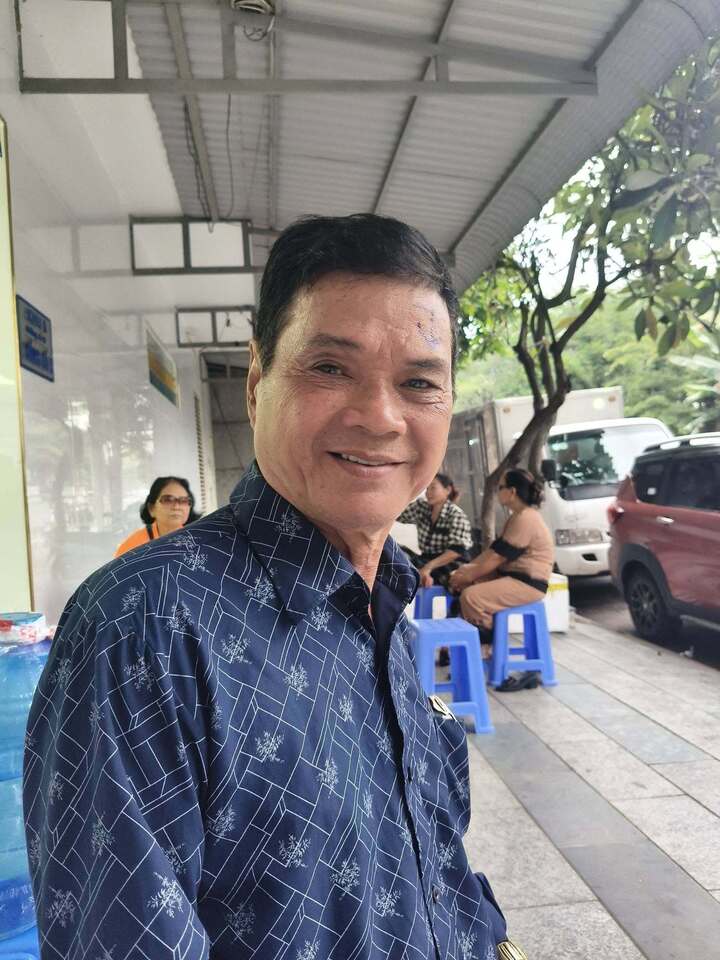 Nghệ sĩ Mai Trần nhập viện vì nhồi máu não.