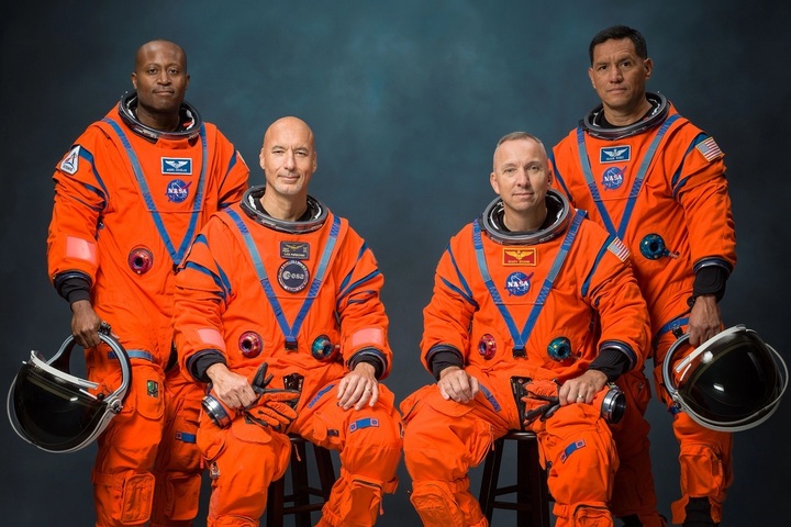 Phi hành đoàn Artemis III, từ trái sang: Andre Douglas, Luca Parmitano, Randy Bresnik, Frank Rubio. (Ảnh: NASA)