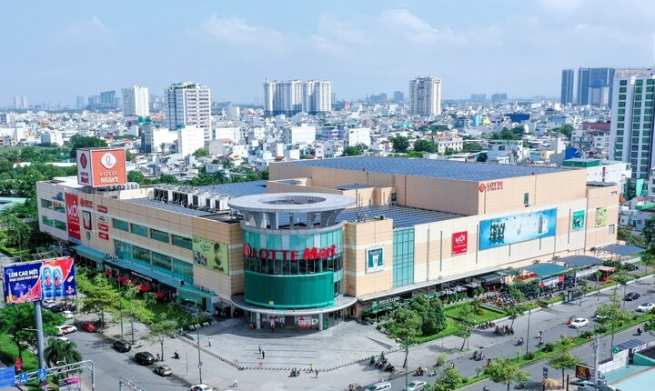 LOTTE MART tăng thời gian mở cửa phục vụ khách hàng dịp hè - 1