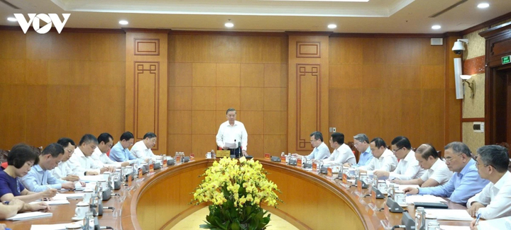 Quang cảnh cuộc làm việc.