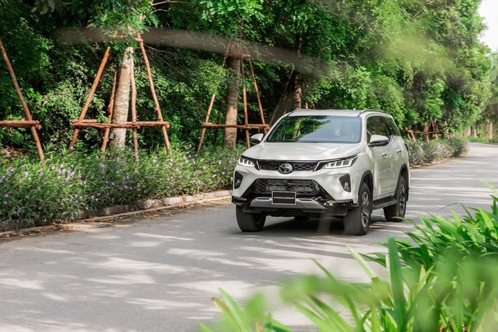 So sánh Ford Everest và Toyota Fortuner: Lựa chọn SUV nào cho bạn? - 8