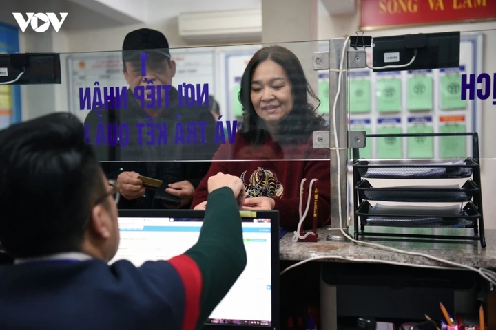 TS Đoàn Văn Tình nhấn mạnh, tuyệt đối không để xảy ra tình trạng sáp nhập cơ học bộ máy nhưng dữ liệu của người dân bị nghẽn, gây gián đoạn hoặc phiền hà cho nhân dân khi thực hiện các thủ tục hành chính cá nhân. (Ảnh minh họa)