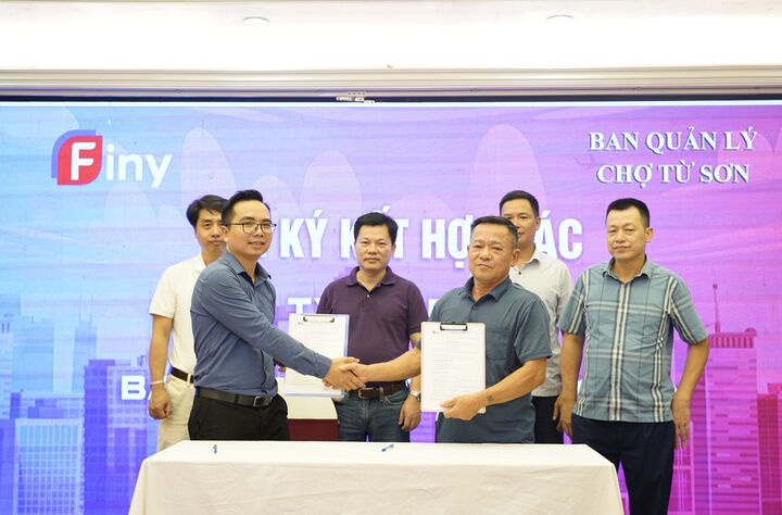 Lễ ký kết hợp tác giữa Công ty cổ phần Finy và Ban quản lý chợ Từ Sơn - Bắc Ninh.
