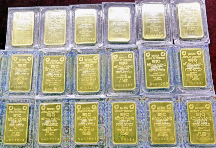 Mỗi lượng vàng miếng SJC đã mất 54,9 triệu đồng nếu tính từ đỉnh giá cao nhất gần 191 triệu đồng/lượng hồi đầu năm.