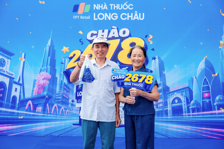 Mạng lưới sâu rộng 2.678 nhà thuốc, hơn 230 trung tâm tiêm chủng tạo nền tảng vững chắc để Long Châu triển khai hiệu quả các chương trình chăm sóc sức khỏe cộng đồng.