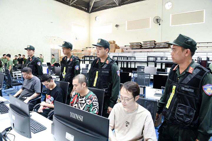 Kết quả điều tra bước đầu xác định, nhóm người này có nguồn gốc từ các tổ chức lừa đảo trực tuyến hoạt động tại Campuchia. Thời gian gần đây, trước sự đấu tranh quyết liệt của lực lượng chức năng Campuchia với các trung tâm lừa đảo trực tuyến, các đối tượng tìm cách dịch chuyển địa bàn hoạt động sang quốc gia khác nhằm tiếp tục thực hiện hành vi phạm tội.