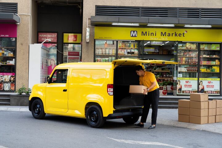 EC Van tiết kiệm 'trăm bề', hộ kinh doanh vô tư trả góp không lo áp lực - 2
