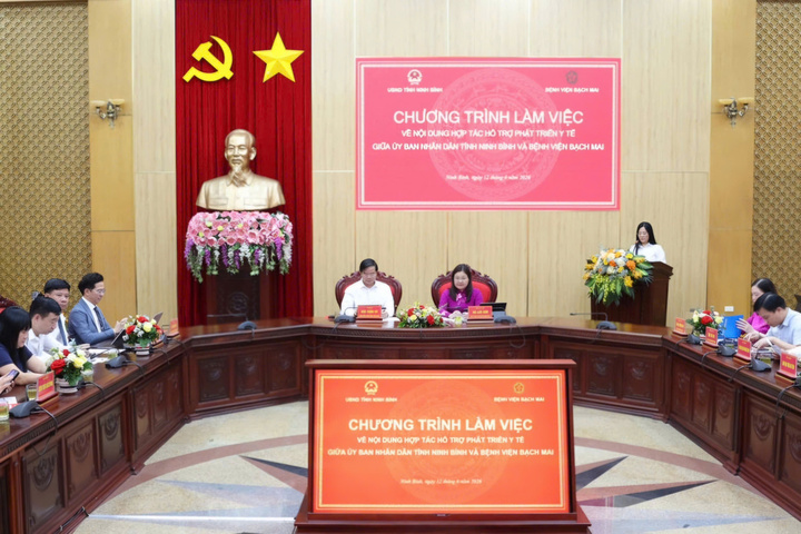 Quang cảnh buổi làm việc. (Ảnh: Phan Hiếu)
