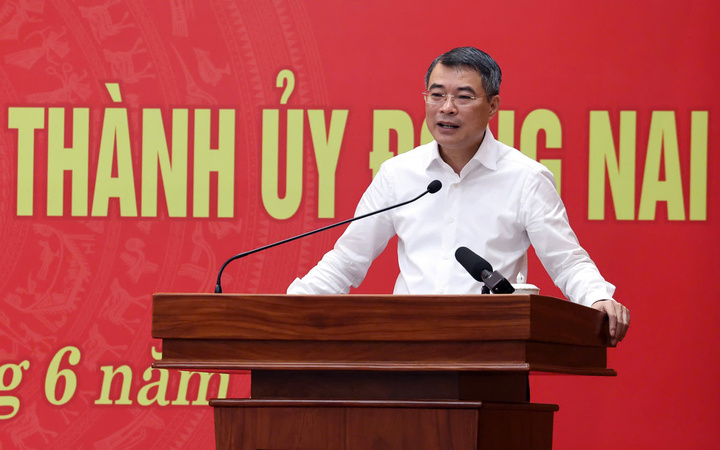 Thủ tướng Lê Minh Hưng phát biểu kết luận cuộc làm việc với Ban Thường vụ Thành ủy Đồng Nai. (Ảnh: VGP/Phương Nguyên)