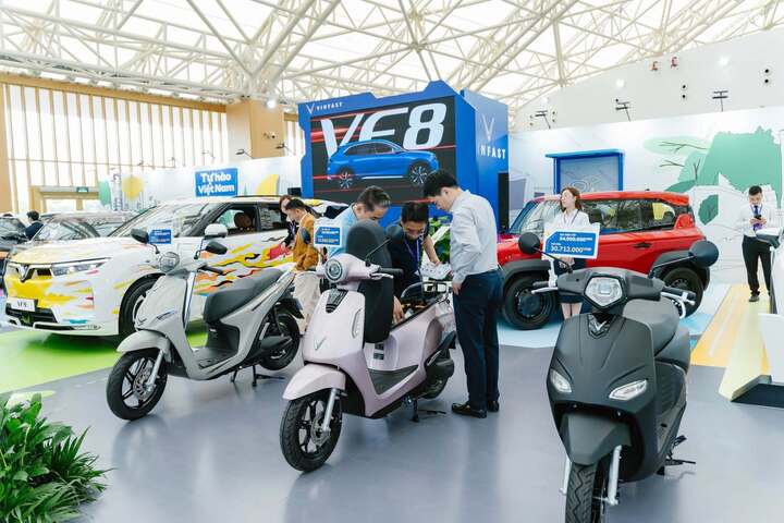 Người tiêu dùng nên lựa chọn những mẫu xe máy điện tại các hệ thống cửa hàng uy tín để chất lượng phương tiện được đảm bảo.
