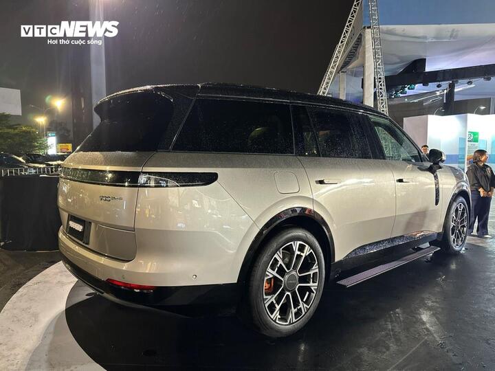 Mẫu SUV lớn nhất của Lynk & Co sắp về Việt Nam - 2