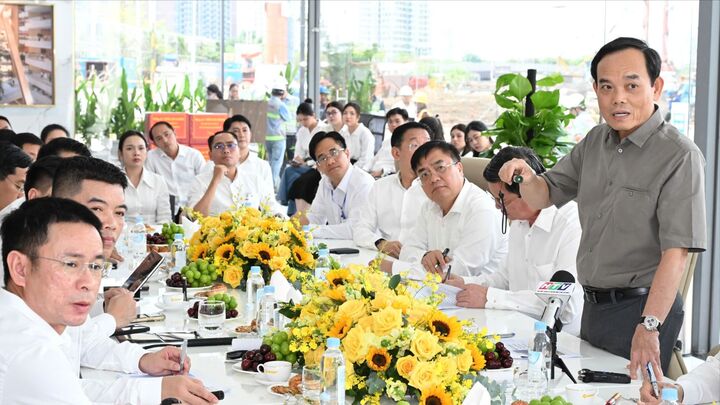 Bí thư Thành ủy TP.HCM Trần Lưu Quang phát biểu kết luận buổi làm việc. (Ảnh: Việt Dũng)