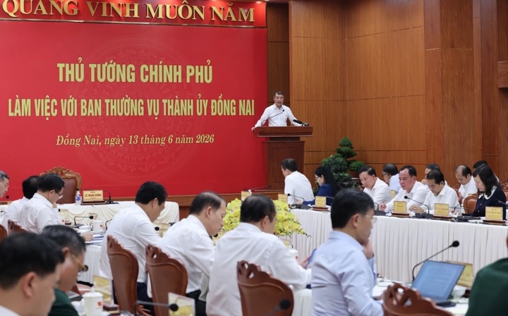 Thủ tướng làm việc với Ban Thường vụ Thành ủy Đồng Nai. (Ảnh: Chinhphu.vn)