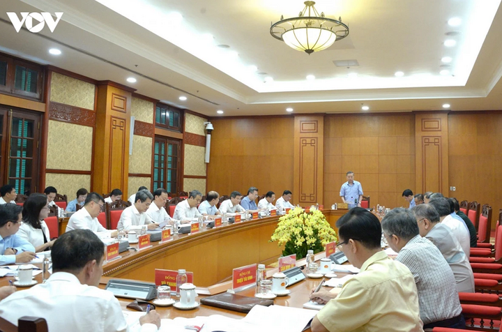 Toàn cảnh buổi làm việc.
