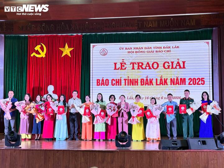 Báo Điện tử VTC News nhận giải B và Khuyến khích Giải Báo chí tỉnh Đắk Lắk 2025.