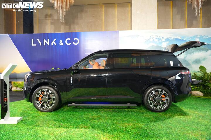 Lynk & Co 900 chốt giá hơn 3 tỷ đồng: Khoang xe như phòng khách hạng san - 6