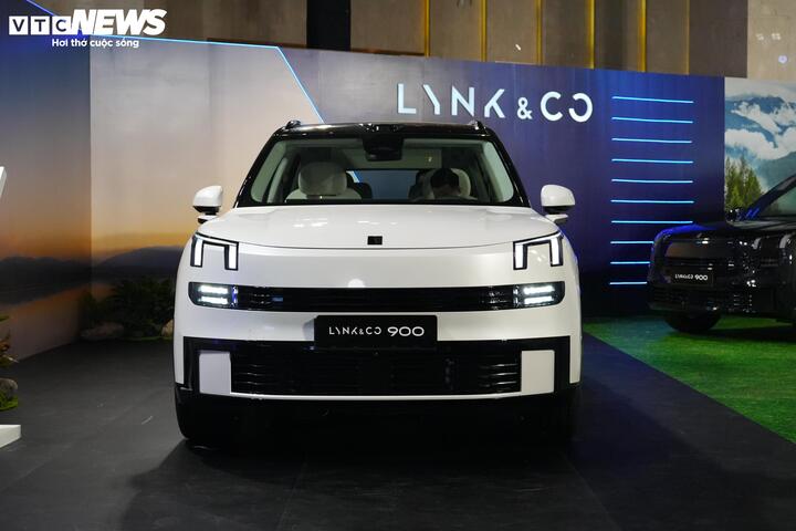 Lynk & Co 900 chốt giá hơn 3 tỷ đồng: Khoang xe như phòng khách hạng san - 2