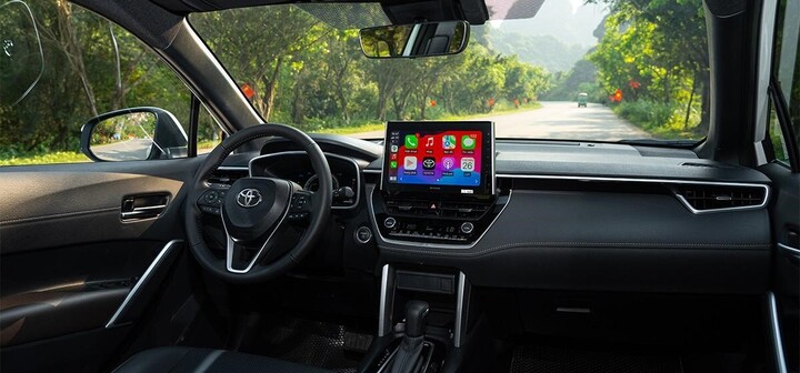 Khoang lái Corolla Cross HEV được thiết kế hướng đến sự tiện nghi và trải nghiệm người dùng.