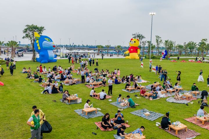 Vinhomes Golden City đang trở thành điểm hẹn mới của người dân Hải Phòng.