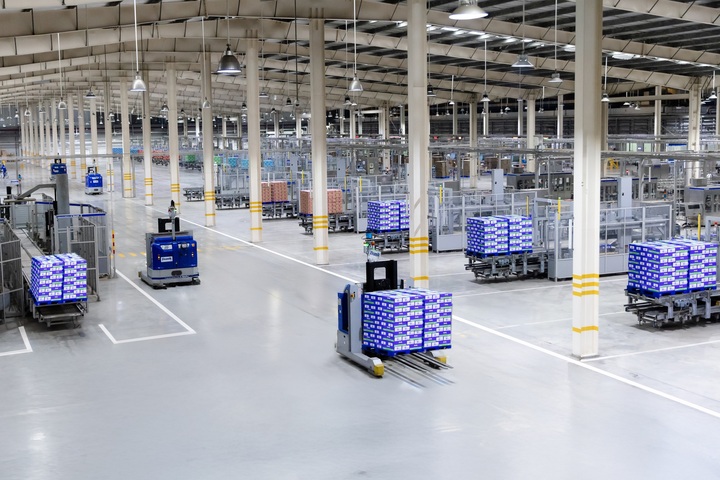 Vinamilk đang có loạt dự án đầu tư - mở rộng quy mô lớn, phủ từ trang trại, nhà máy đến hệ thống phân phối. (Ảnh: VN)