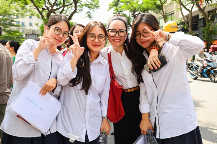Hà Nội lần đầu gửi điểm thi lớp 10 trực tiếp tới phụ huynh, học sinh qua iHanoi. (Ảnh minh họa: Viên Minh)