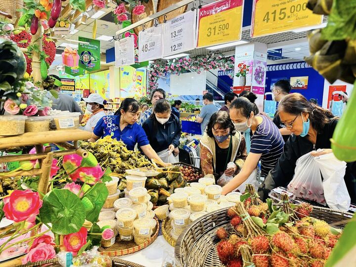 Tết Đoan Ngọ thêm trọn vẹn với nhiều sản phẩm thiết yếu được giảm giá sâu tại hệ thống Co.opmart.