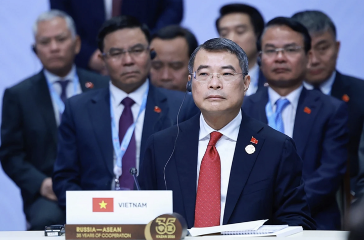 Thủ tướng Lê Minh Hưng dẫn đầu Đoàn đại biểu cấp cao Việt Nam tham dự phiên toàn thể Hội nghị Cấp cao Kỷ niệm 35 năm quan hệ ASEAN - Nga. (Ảnh: baochinhphu.vn)
