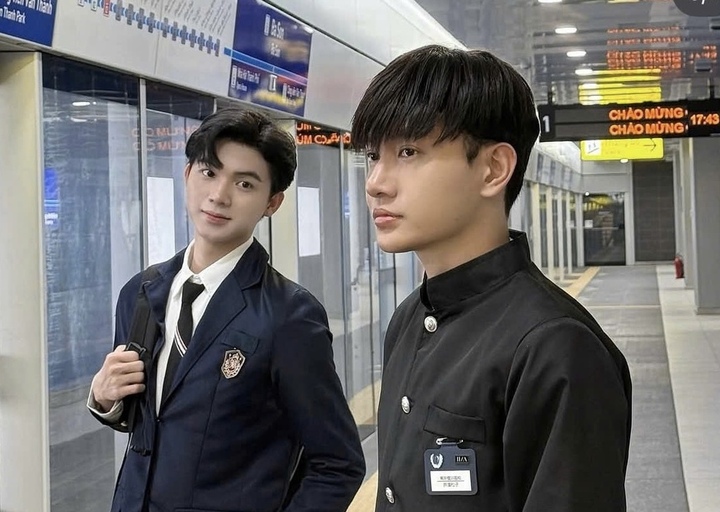 TikToker Nhật Duy (bên phải) và Văn Hoàng. (Ảnh: chụp màn hình)