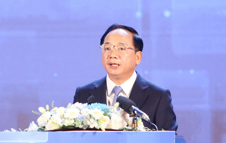 Ủy viên Bộ Chính trị, Bí thư Trung ương Đảng, Trưởng ban Tuyên giáo và Dân vận Trung ương Trịnh Văn Quyết phát biểu tại buổi lễ.