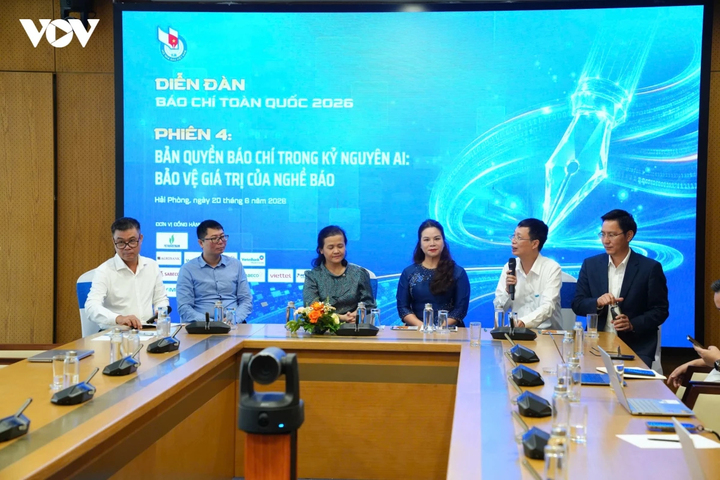 Phiên thảo luận "Bản quyền báo chí trong kỷ nguyên AI: Bảo vệ giá trị nghề báo" sáng 20/6.