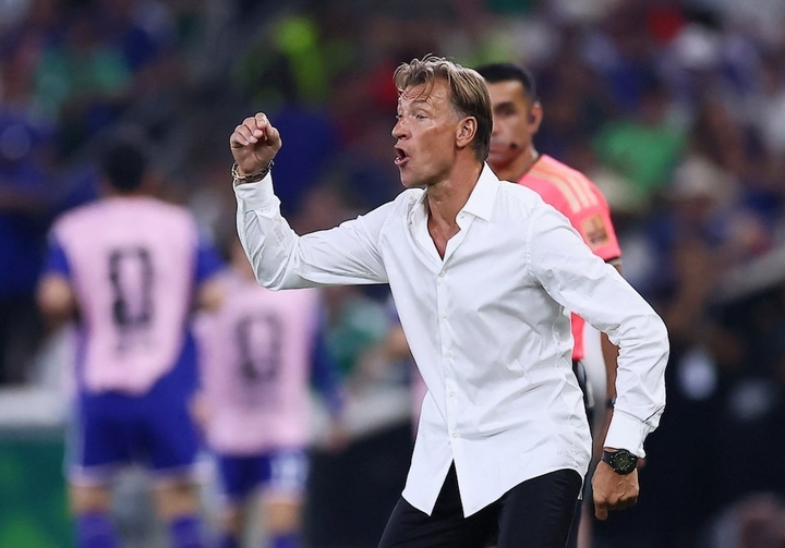HLV Herve Renard thừa nhận khoảng cách trình độ giữa ĐT Nhật Bản và ĐT Tunisia - Ảnh: Reuters