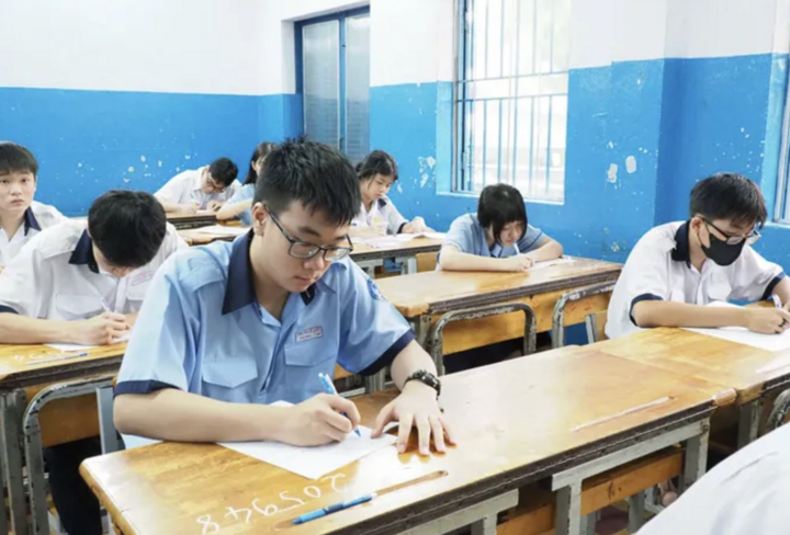 Học sinh tham gia kỳ thi tuyển sinh lớp 10 công lập năm học 2026-2027 tại TP.HCM.