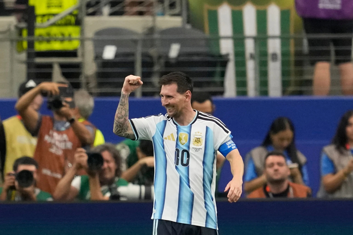 Messi thiết lập hàng loạt kỷ lục khó tin sau trận đấu với Áo ngày 23/6. (Ảnh: AP)