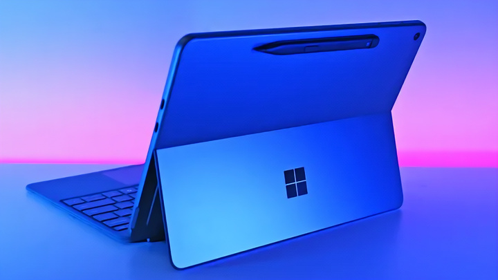 Surface Pro và Surface Laptop phiên bản RAM 8GB được giới thiệu với mức giá dễ tiếp cận hơn. (Nguồn: Future*Daniel Rubino)