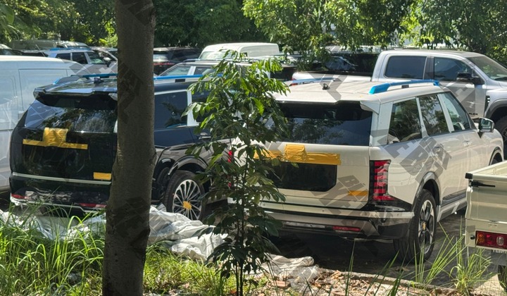Hai chiếc Hyundai Palisade xuất hiện ở Hà Nội. (Ảnh: Bí mật Xe Biz)