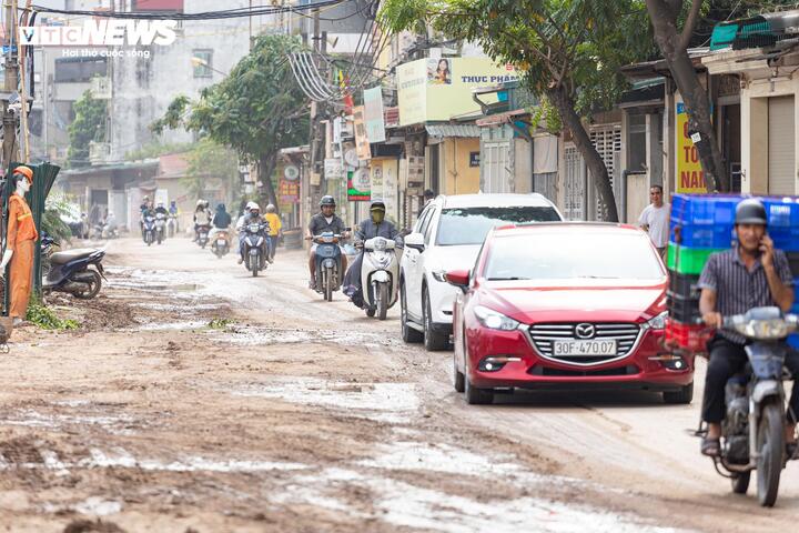 kenh la khe 14 16221831 - Bụi m&ugrave;, b&ugrave;n đất bủa v&acirc;y cư d&acirc;n quanh c&ocirc;ng trường k&ecirc;nh La Kh&ecirc;, H&agrave; Nội